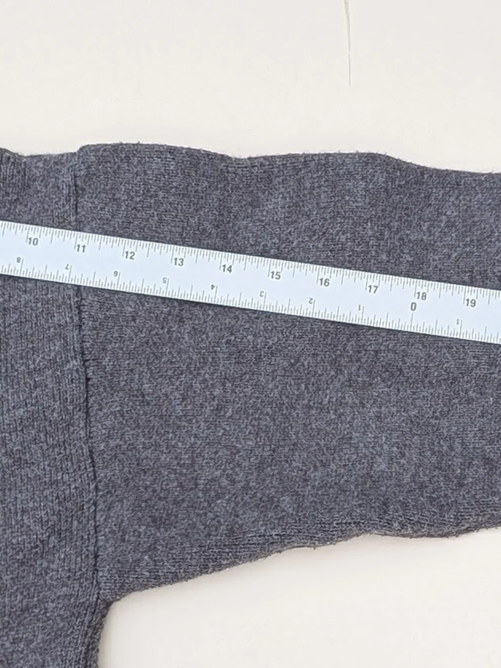 Three Musketeers Cats Knitted Sweater Size L - Picture 7 of 7